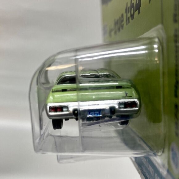 Auto World 1973 Plymouth Road Runner Vintage Muscle Mist Green Rel 1 Ver A NIP - Picture 8 of 15